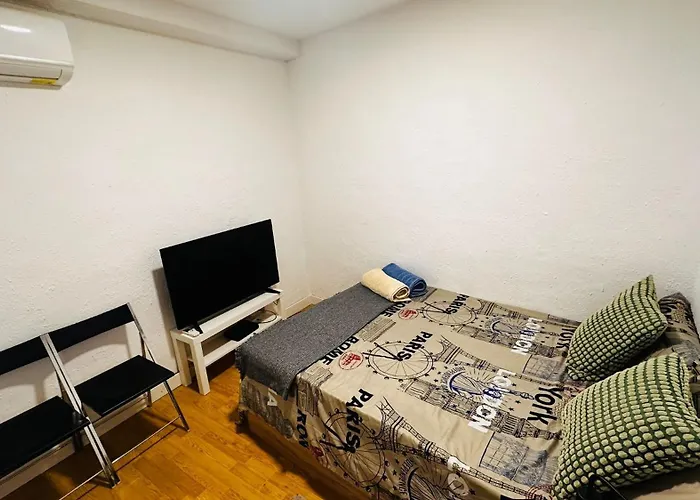 Cosy Bcn برشلونة