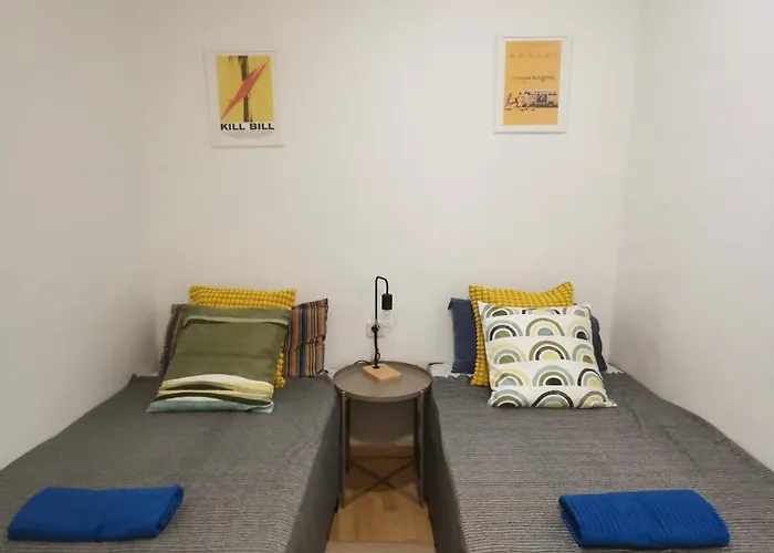 Cosy Bcn بيت ضيافة *